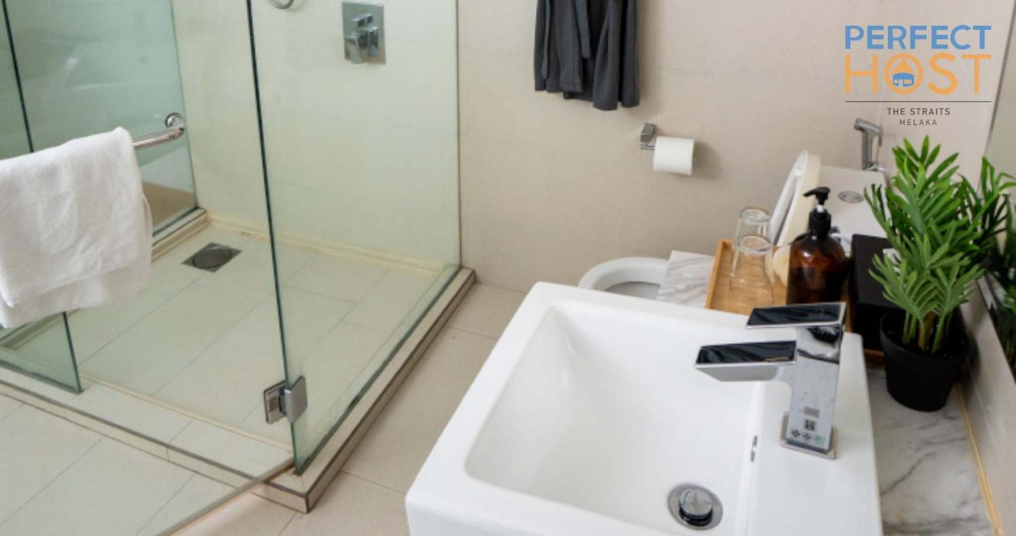 The Straits Melaka By Perfect Host Aparthotel Екстериор снимка